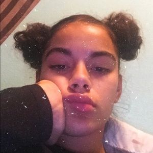 Meet your Posher, Briana